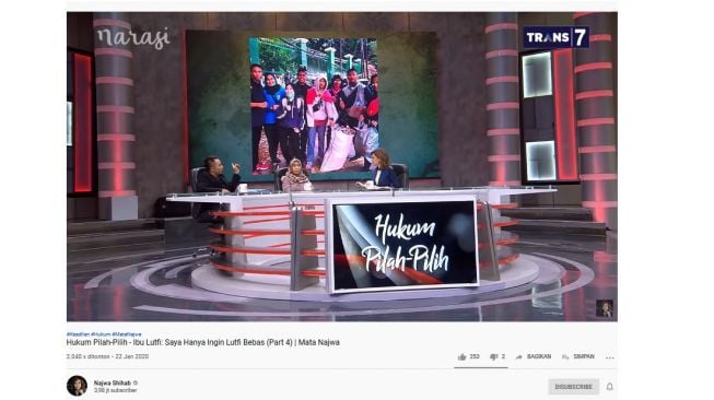 Kuasa hukum Luthfi Alfiandi tunjukkan bukti kliennya tidak melakukan pelemparan (Screenshot Youtube Najwa Shihab)