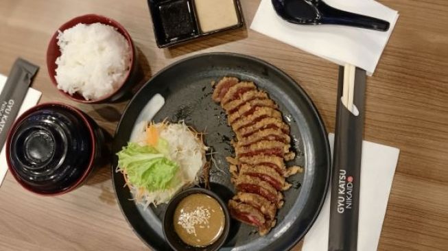 Sensasi Panggang Gyu Katsu Sendiri, Yuk ke Restoran Jepang Ini