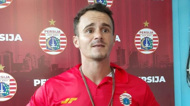 Pulang ke Brasil, Asisten Pelatih Persija Jakarta Menyatu dengan Alam