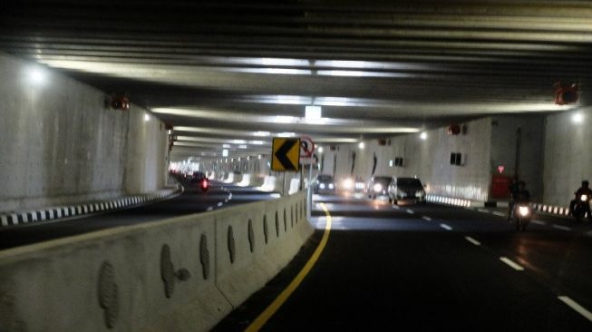 Jajal Lintasi Underpass YIA, Warga Antusias: Semriwing