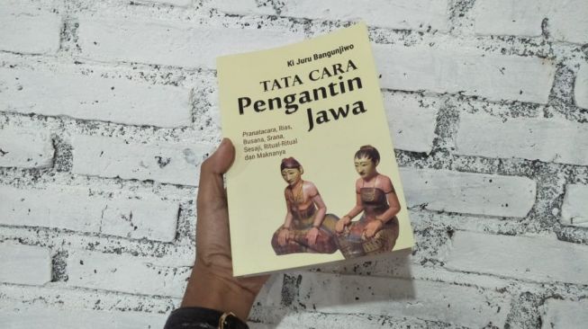 Belajar Tata Cara Pengantin Jawa dari Ki Juru Bangunjiwo