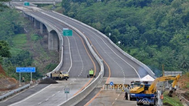 Tol Solo Jogja  di Klaten  Dilengkapi 3 Exit Toll dan 2 Rest 