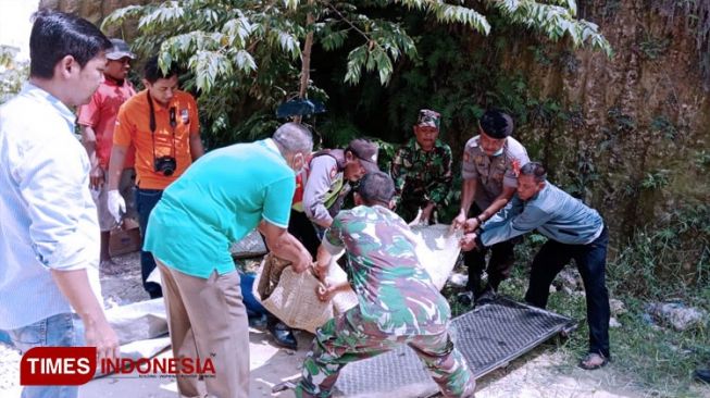 Tambang Batu Kapur Longsor, Seorang Operator Eskavator Meninggal 