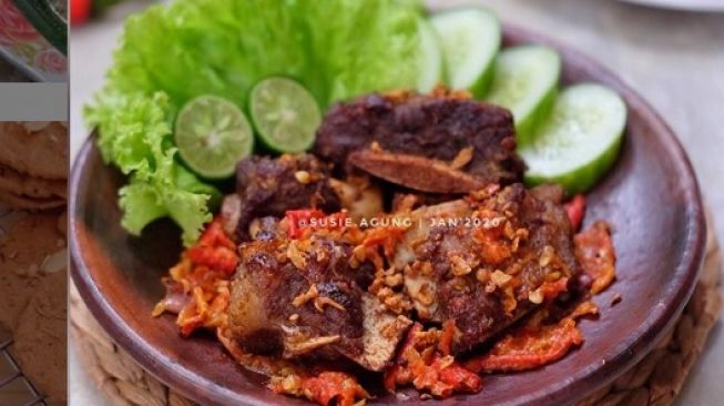 Resep Iga Penyet, Pedas Manisnya Bikin Semua Suka