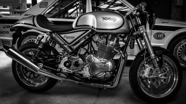 motor norton commando