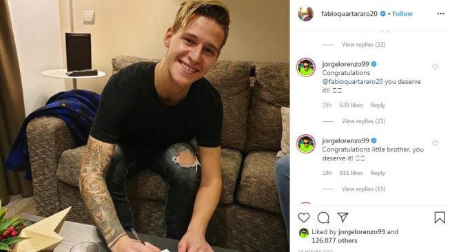 Fabio Quartararo mengunggah foto tengah menandatangani kontrak kerja sama dengan tim pabrikan Yamaha. [Instagram/fabioquartararo20]