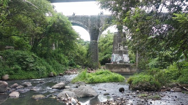 Asyik Memancing, Warga Seturan Temukan Jasad Janin di Jembatan Babarsari