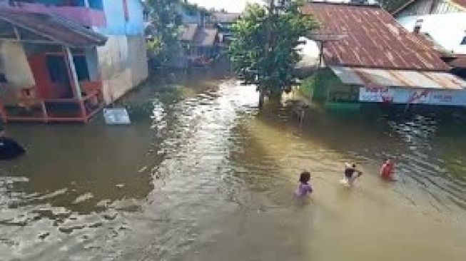 Banjir Rendam Sejumlah Wilayah Sekadau