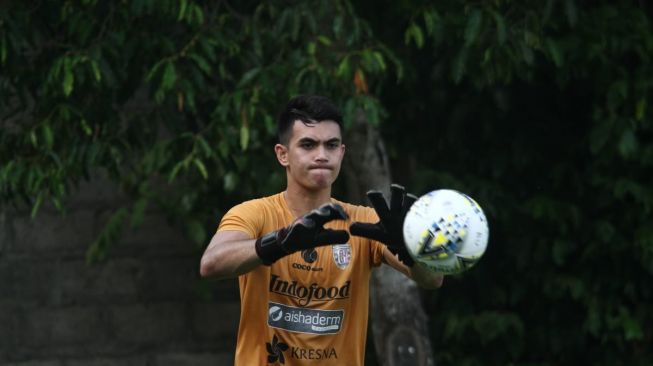 Nadeo Argawinata saat mengikuti sesi latihan Bali United. (Dok. Bali United)