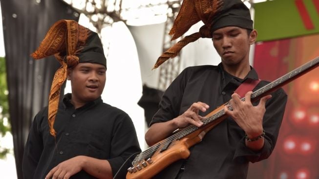 Penampilan BM Band dari SMAN 4 Bantaeng, Makassar di ajang Pucuk Cool Jam 2020. [dokumentasi pribadi]