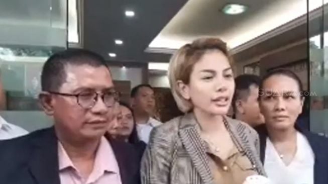 Diketawain Musuh Karena Ditangkap Polisi, Nikita Mirzani: Sampah Corona!