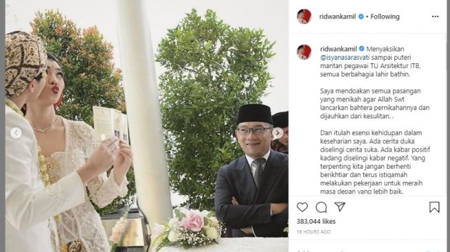 Postingan Ridwan Kamil di pernikahan Isyana. [Instagram]