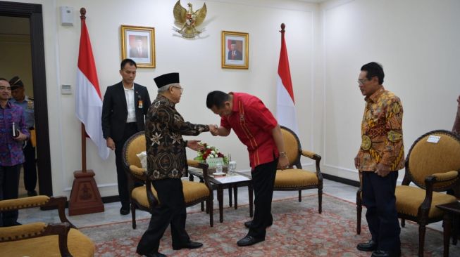 Sentral Organisasi Karyawan Swadiri Indonesia (SOKSI) menemui Wakil Presiden Ma'ruf Amin di Kantor Wapres, Jakarta, Selasa (4/2/2020) (Dok. Setwapres)