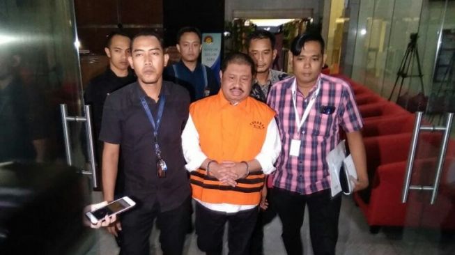 Eks Bupati Bengkalis Amril Mukminin Dieksekusi ke Rutan Pekanbaru