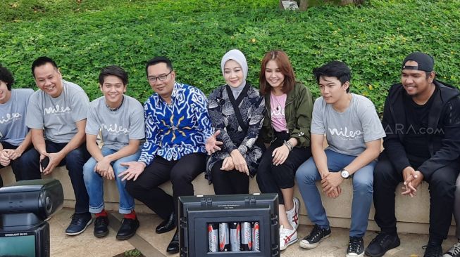 Bintang Film Milea: Suara dari Dilan Geruduk Rumah Dinas Ridwan Kamil