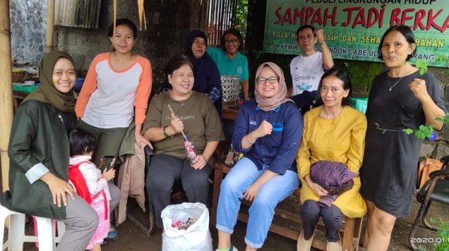 Ubah Sampah Jadi Produk Bernilai Bersama Komunitas Darlingqu