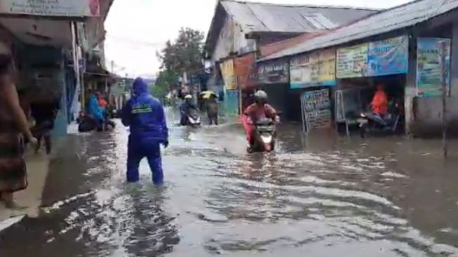 15 Lokasi Banjir di Jakarta Hari Ini, Underpass Kemayoran Paling Parah