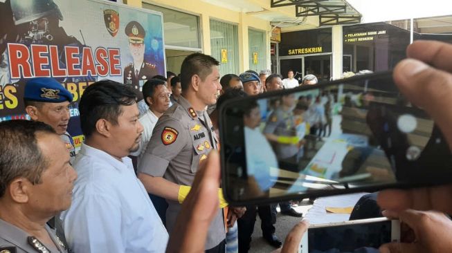 Tergiur Jadi Komisaris Utama Perusahaan, Kades Sholeh Tertipu Rp 4,7 Miliar!