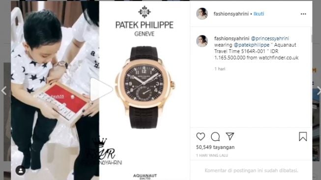 Koleksi jam tangan Syahrini. (Instagram/@fashionsyahrini)
