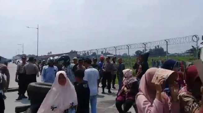 Warga Blokir Jalan Parameter Utara Bandara Soetta, Usai Kalah dalam Sidang