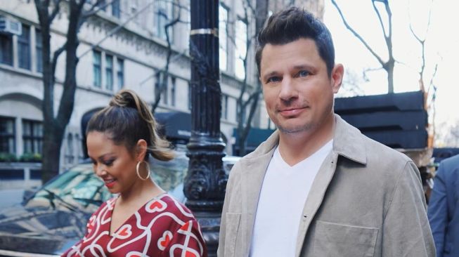 Unik, Begini Cara Nick Lachey Selesaikan Masalah dengan Istrinya