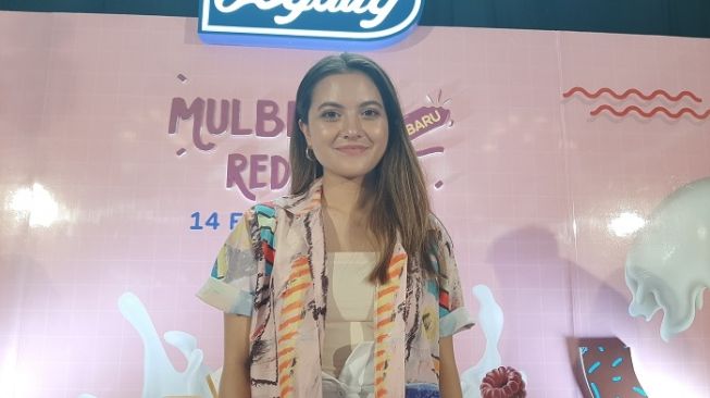 Marsha Aruan doyan makan es krim untuk redakan bad mood. (Suara.com/Dini Afrianti)