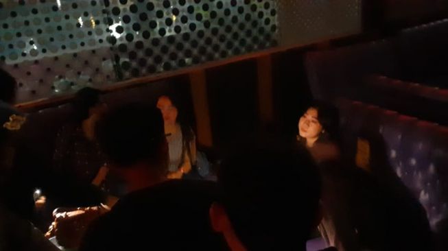 Sembilan Jerigen Arak dan Pasangan Mesum Diamankan Polres Lebak