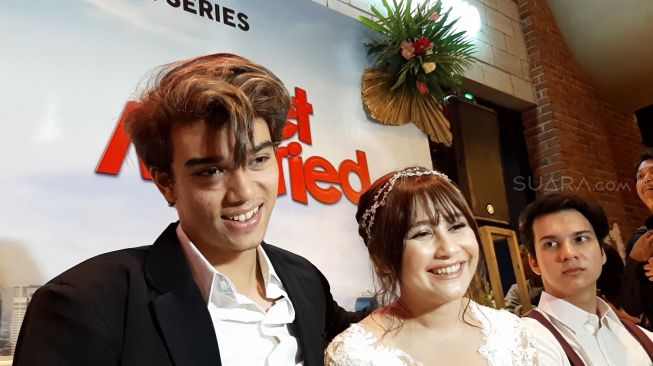 Prilly Latuconsina dan Jeff Smith [Suara.com/Evi Ariska]