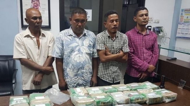 BNN Gagalkan 33 Kg Sabu dan 2.000 Pil Ekstasi Selundupan Asal Malaysia