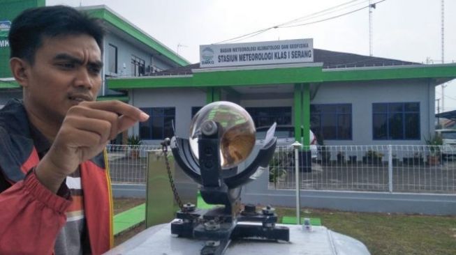 BMKG: Cuaca Tangsel Malam Hari Berawan Tak Disertai Hujan