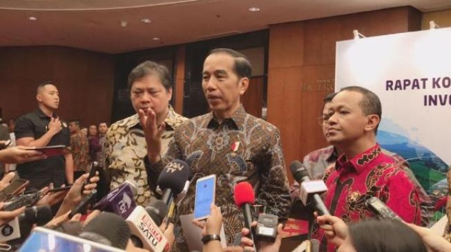 Jokowi Sebut Ibu dan Anak Terkena Virus Corona dari WN Jepang