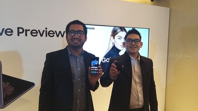 Samsung Galaxy Z Flip hadir di Indonesia, Kamis (20/2/2020). [Suara.com/Lintang Siltya Utami]