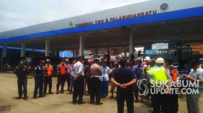 Sidak di Terminal Palabuhanratu Sukabumi, Satu Sopir Bus Tak Punya SIM