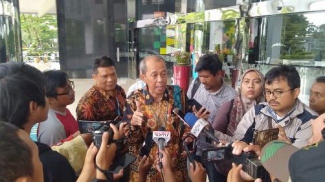 Batan Angkut 377 Drum Tanah yang Terpapar Radiasi