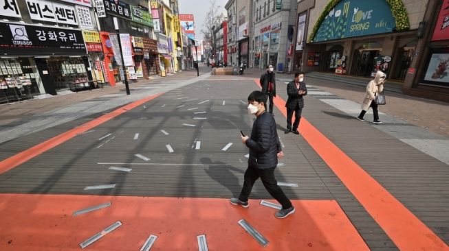 Kota Daegu dan Cheongdo kosong karena virus Corona Covid-19. (AFP/Jung Yeon Je)