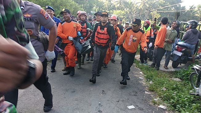 10 Siswa SMPN 1 Turi yang Meninggal Saat Susur Sungai Sempor