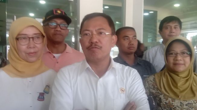 2 Warga Depok Kena Virus Corona, Terawan Meluncur ke RSPI Sulianti Saroso