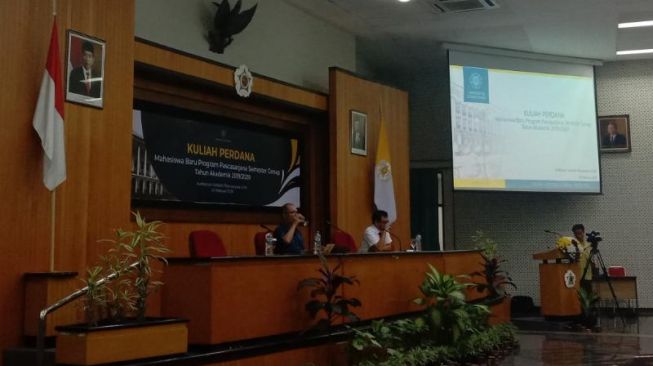 37 Anggota TNI AD Ikuti Kuliah Perdana Program Pascasarjana UGM