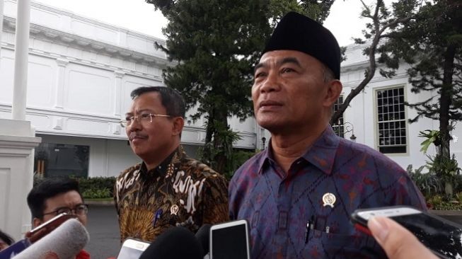 Menko PMK Bahas Rencana Pergeseran Libur Idul Fitri 2020 Sore Ini