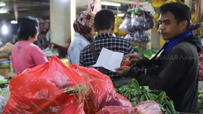 Kantong Plastik Kresek Akan Dikenakan Tarif Cukai 1636