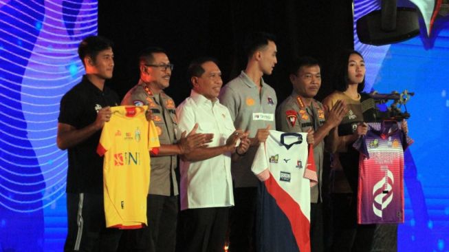 Perkenalan tim dan jersey Bhayangkara FC diselenggarakan di Auditorium Perguruan Tinggi Ilmu Kepolisian (PTIK), Senin (24/2/2020). (Dok. Bhayangkara FC)