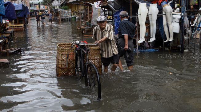 Cegah Penyakit Pascabanjir, Tiga Hal Ini Harus Jadi Perhatian