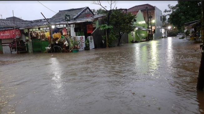 Lagi, Taman Setia Mekar Bekasi Terendam Banjir Hingga Satu Meter