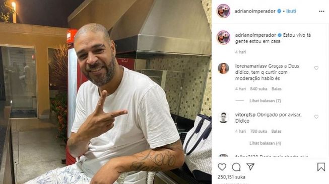 Adriano membantah kabar bahwa dirinya telah meninggal. (Instagram/@adrianoimperador).