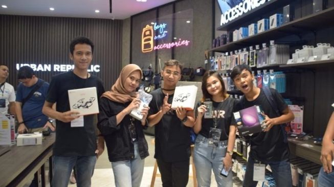 Dekati Pelanggan, Urban Republic Gelar URamazing Race