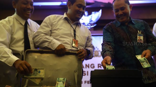 BI Dan Polri Musnahkan 50.000 Lembar Uang Rupiah Palsu