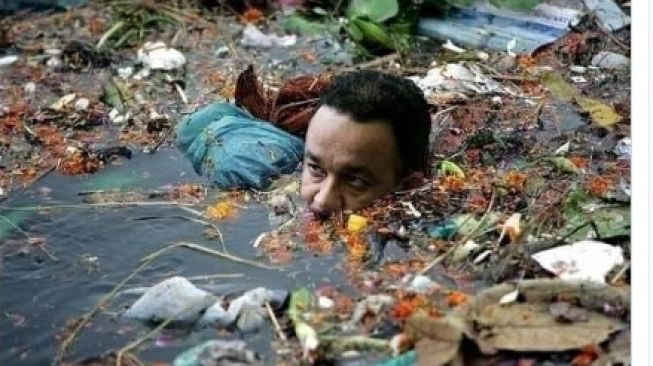 Viral Foto Anies Berendam di Air Penuh Sampah dan 4 Berita Viral Lain - Suara.com