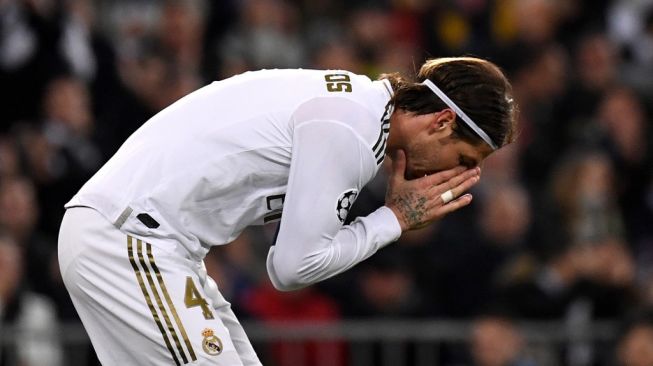 Akrab dengan Kartu Merah, Ramos Samai Rekor Ibrahimovic dan Edgar Davids