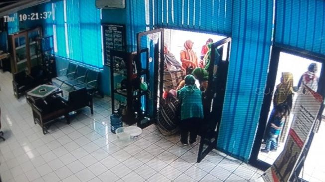 Heboh Emak-emak Mendadak Melahirkan di Planetarium TIM