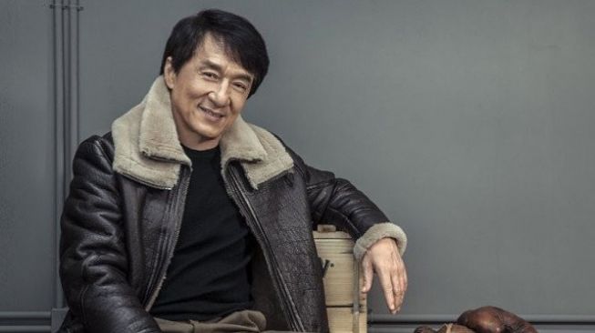 Diduga Tertular Virus Corona COVID-19, Aktor Jackie Chan Dikarantina
